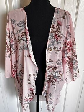 🌸 New! Light Pink Sheer Floral Open Front Kimono Size XL